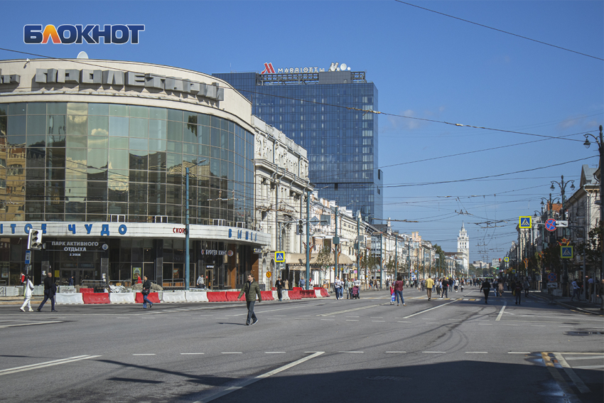 Требуют или рекомендуют? День города ударит по карману предпринимателей в центре Воронежа