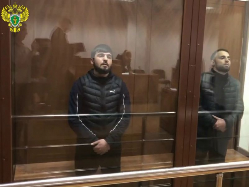 Два мигранта получили 30 лет на двоих за резонансное убийство у «Галереи Чижова» в Воронеже