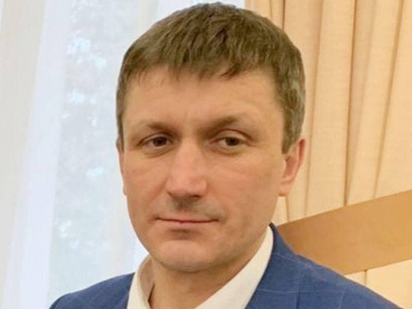 Мэр Семилук заболел в день отчета перед оппонирующими ему депутатами