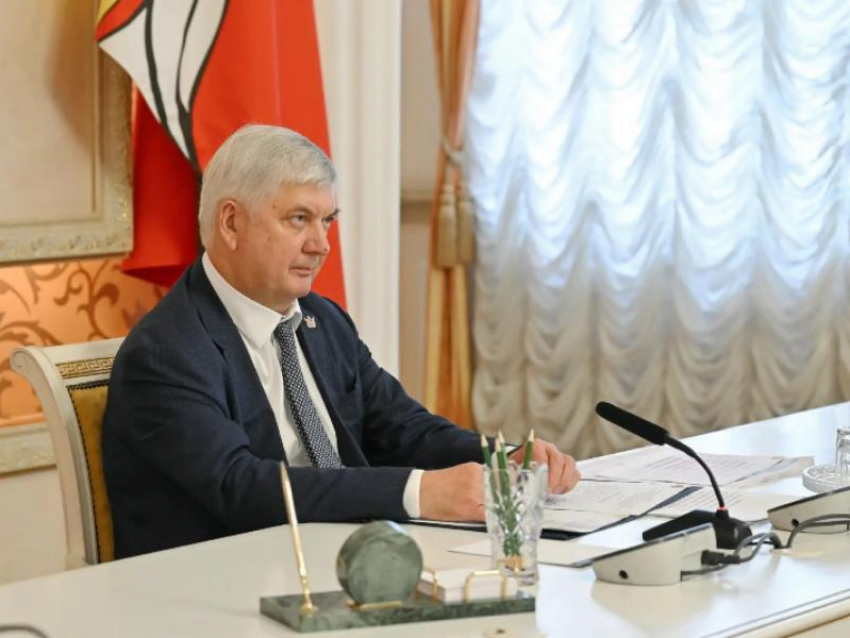 Александр Гусев выразил соболезнования семье погибшего при ночной атаке ВСУ на Воронежскую область
