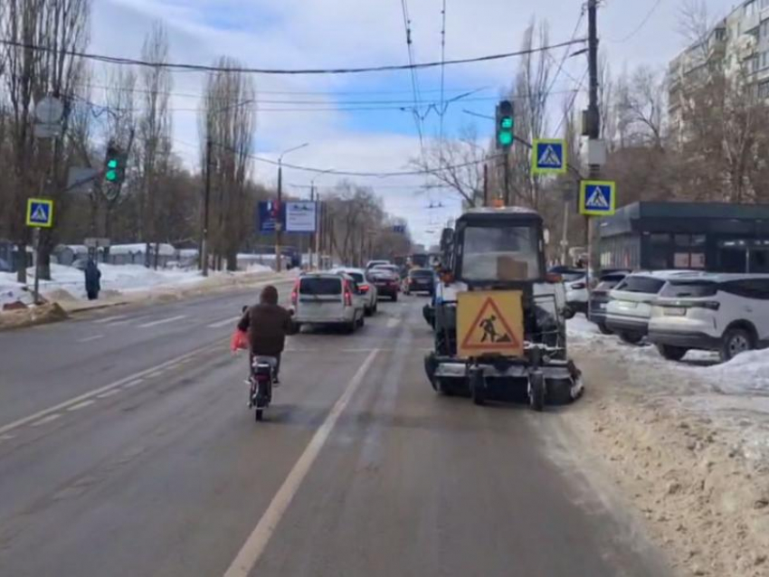 «Трактористов-бездельников» обнаружили воронежские общественники