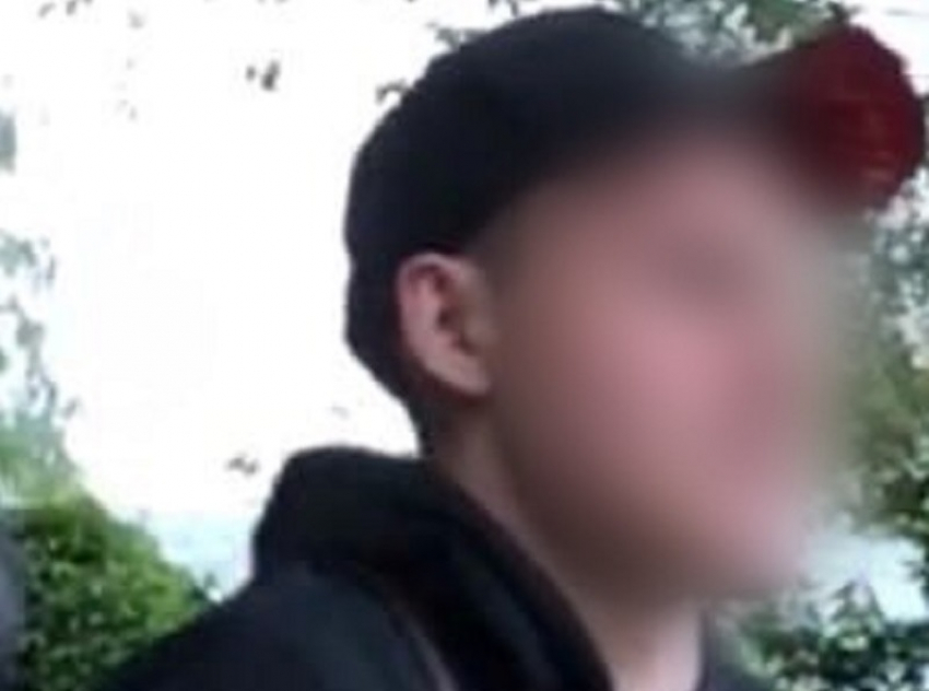 Подросток-садист после выхода из СИЗО избил мужчину и ломился в квартиру девушки в Воронеже