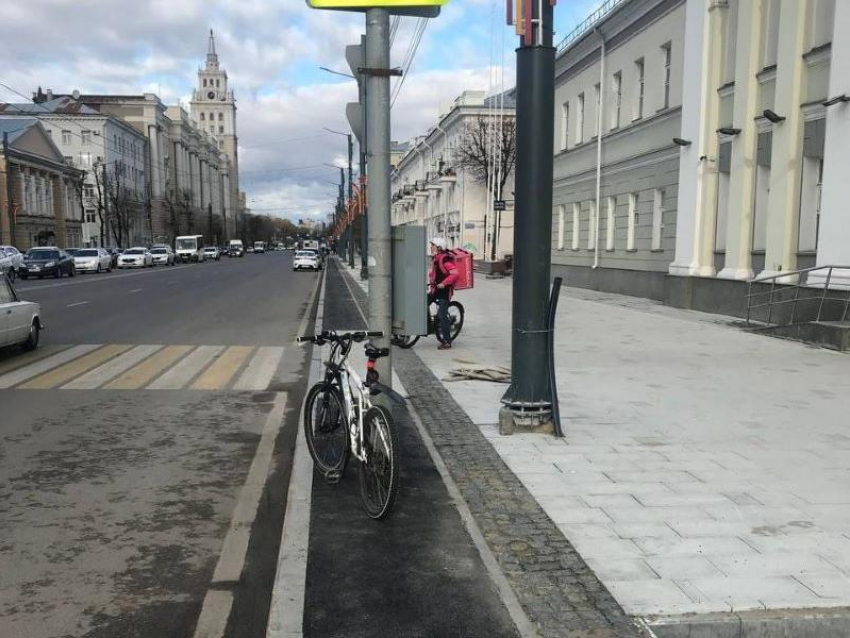 Воронежская мэрия назвала «компромиссом» создание «велодорожек-убийц» на проспекте Революции