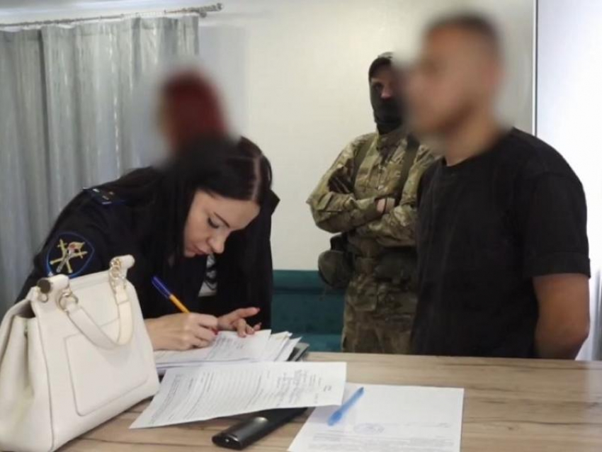 Полицейские накрыли в Воронеже мошеннический узел связи 