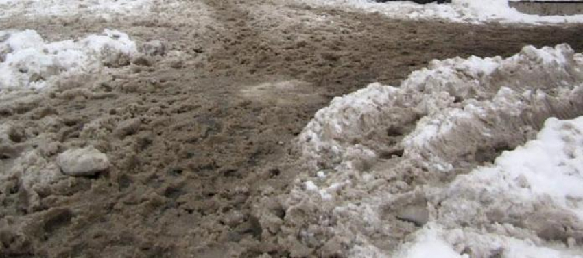 С воронежских улиц убрали более пяти тысяч кубометров снега