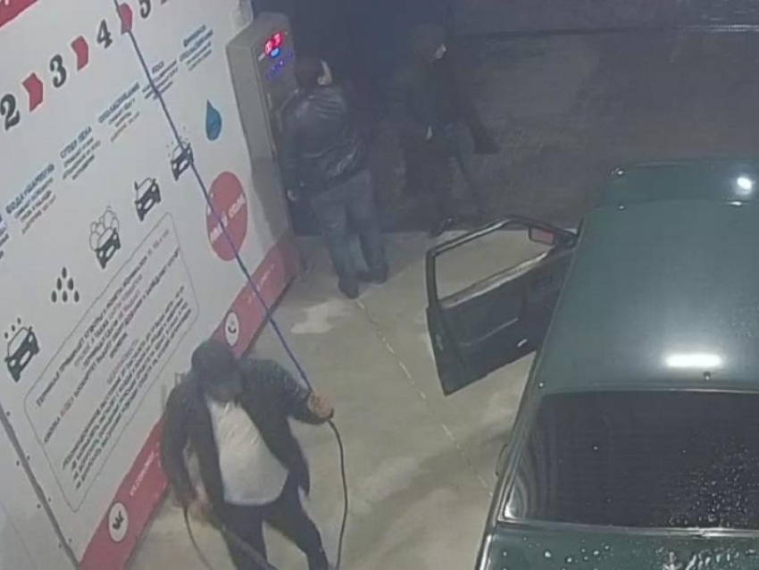 Серийных грабителей автомоек задержали в Воронеже