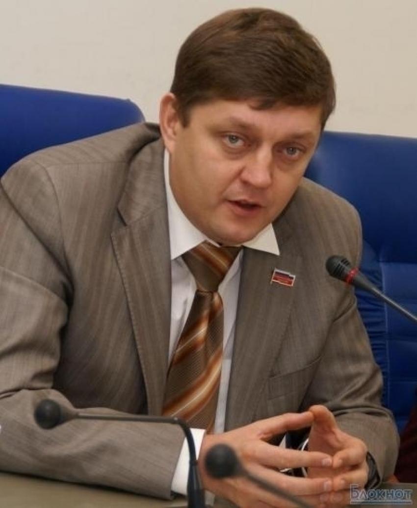 Депутат Госдумы Олег Пахолков: «У Гордеева подштанники трясутся, что Пахолков пойдет в губернаторы» (ВИДЕО)