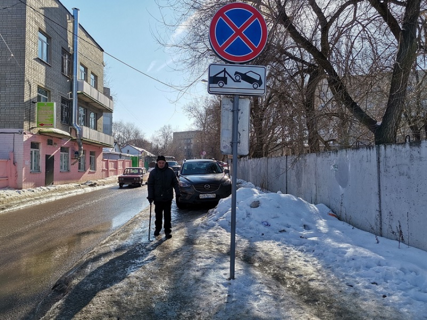 Опасные нюансы двустороннего движения в переулке Здоровья вскрыли воронежские активисты 