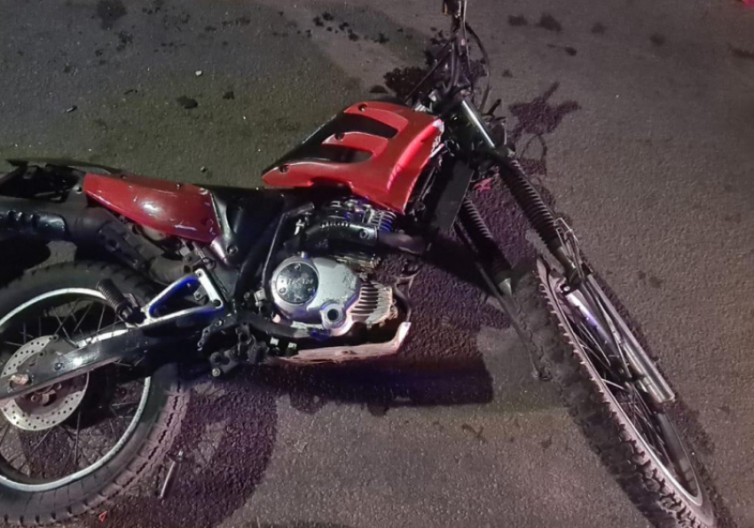 Мотоциклист погиб, когда поехал через перекресток в Воронежской области