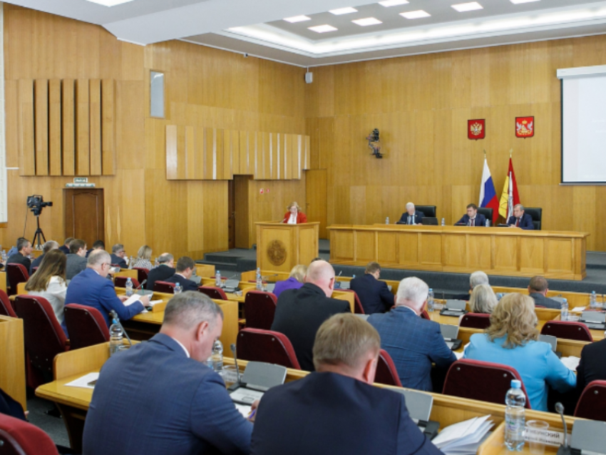 Критерий нуждаемости снят: 246 млн потратит воронежское правительство на школьную форму в 2024 году