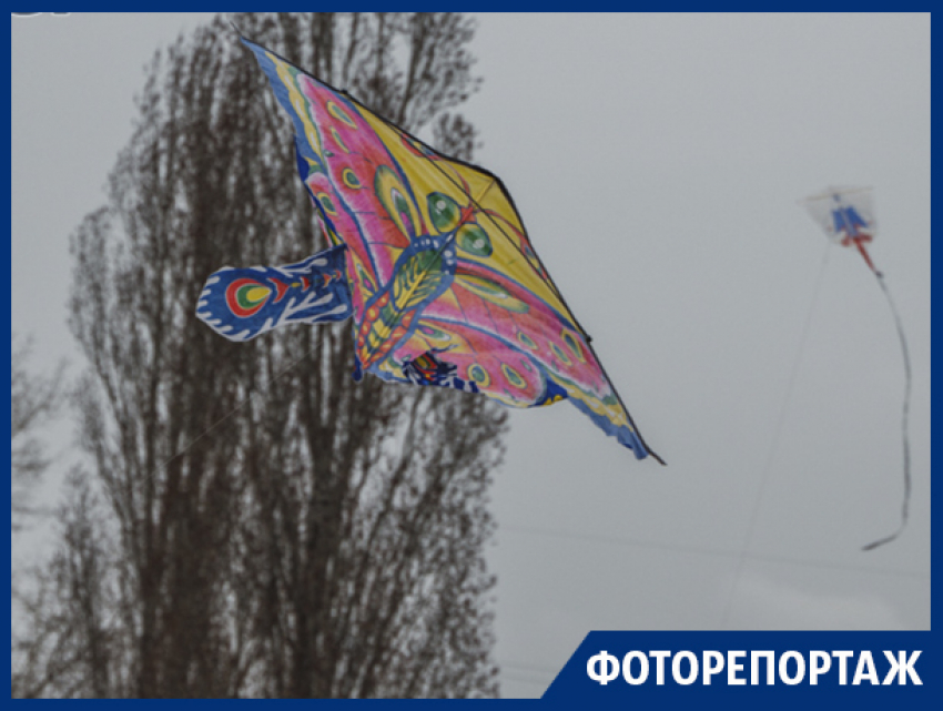 Любители заигрывать с ветром оказались сильнее непогоды в Воронеже
