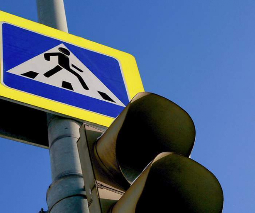 В начале 2018 года в Воронеже должны появиться «умные светофоры»