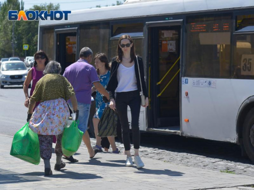 Воронежский перевозчик установит на автобусы «мобильные экраны»