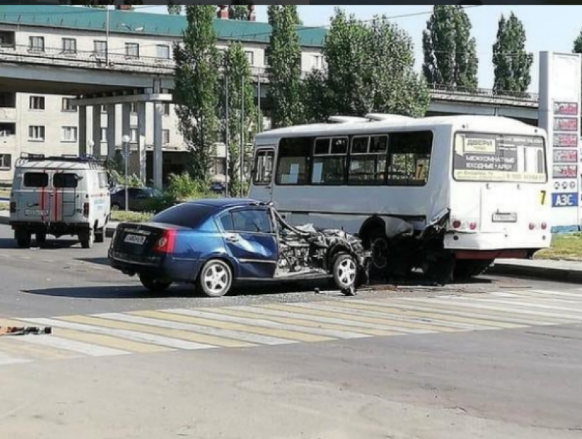 В Воронежской области произошло смертельное ДТП с пассажирским автобусом