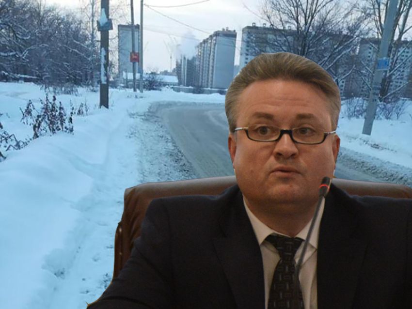 Убогость заснеженных тротуаров признал мэр Воронежа Кстенин