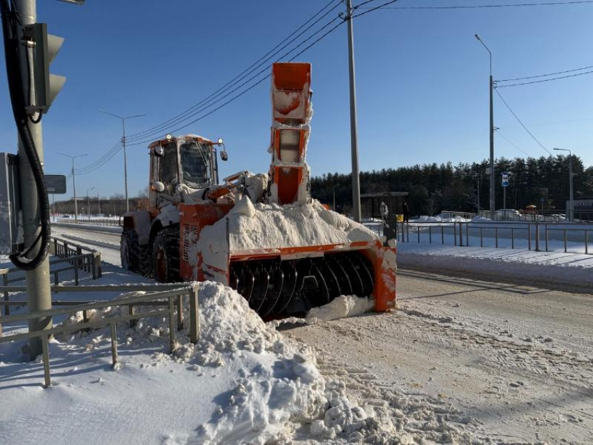 Коммунальной техники в Воронеже в три раза меньше, чем нужно