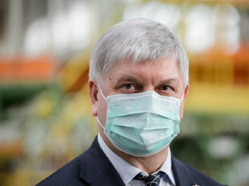 Воронежский губернатор ослабил ковидные ограничения в поликлиниках