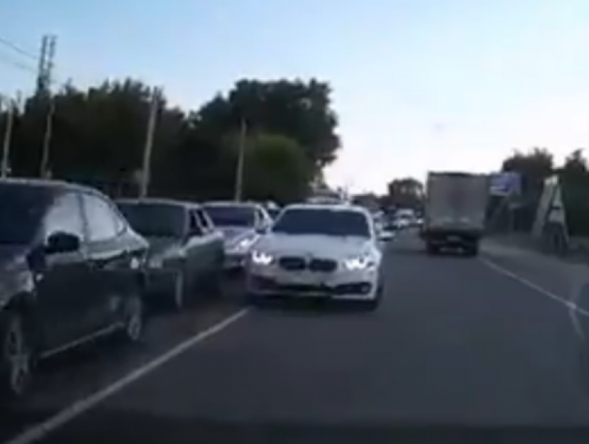 Воронежцы предложили проучить автомобилиста с  тремя «Х» на встречке