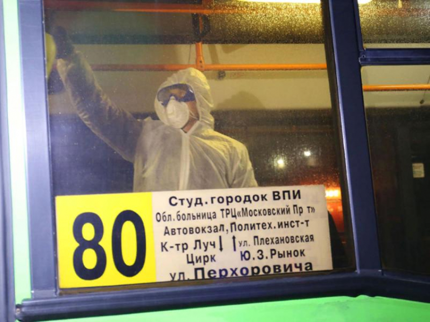 669 маршруток возят людей по изолированному Воронежу 