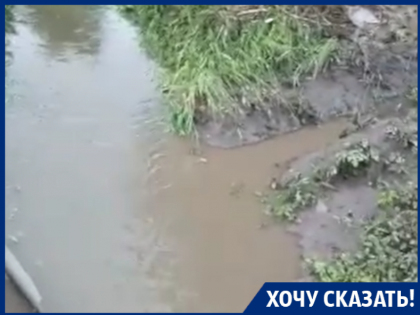 Вода отрезала жителей воронежского микрорайона от города