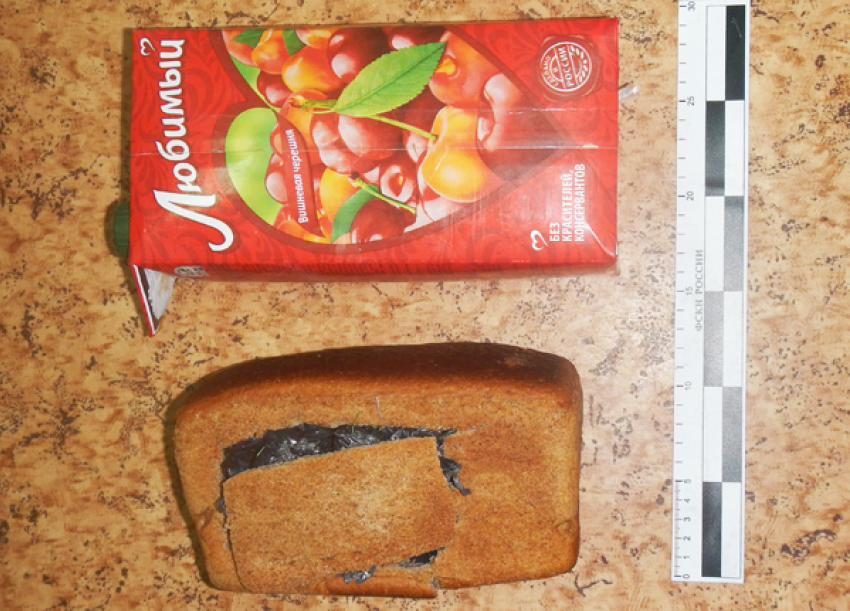 У двух воронежцев нашли героин в хлебе и пакете сока 