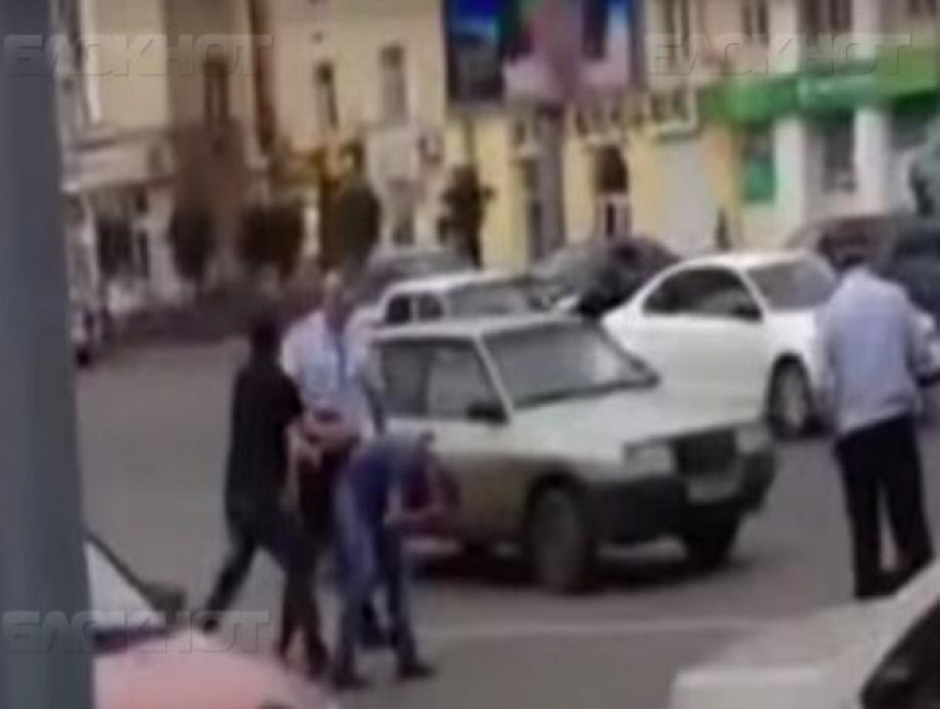 В Воронеже осудили инспектора ДПС, жестоко избившего братьев-водителей