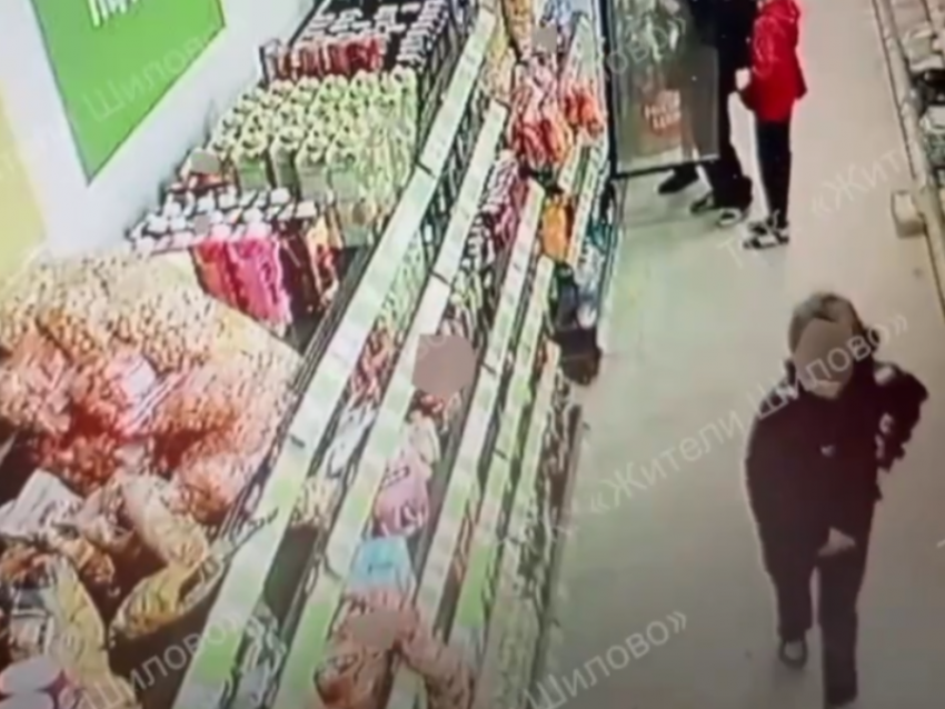 Малолетние воры попались на камерах видеонаблюдения в Воронеже