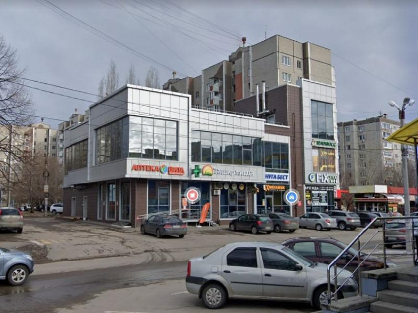 Крупный ТЦ в Северном микрорайоне Воронежа выставили на продажу за 135 млн рублей
