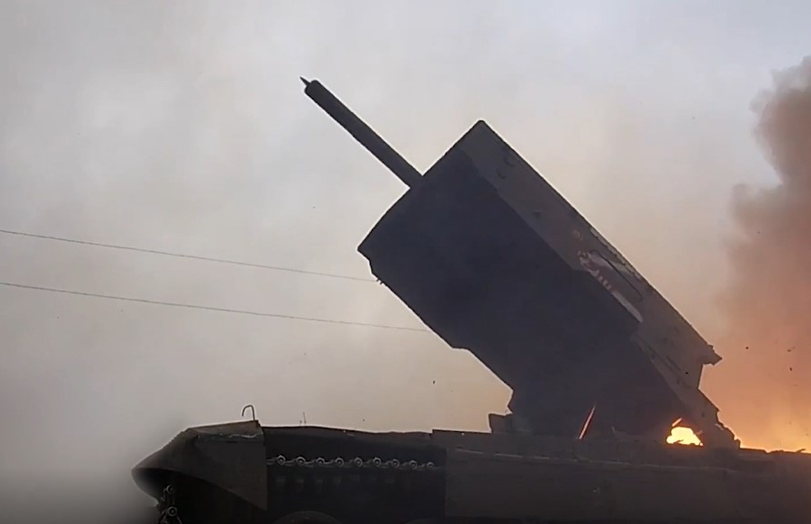 Боевую мощь «Солнцепёка» Западного военного округа наглядно показали на видео