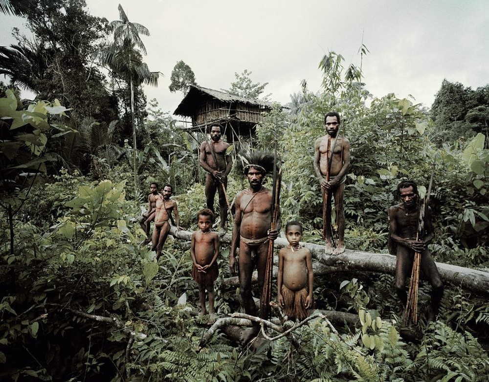 Вместе с «Секс племен в индийских джунглях» люди ищут порно: