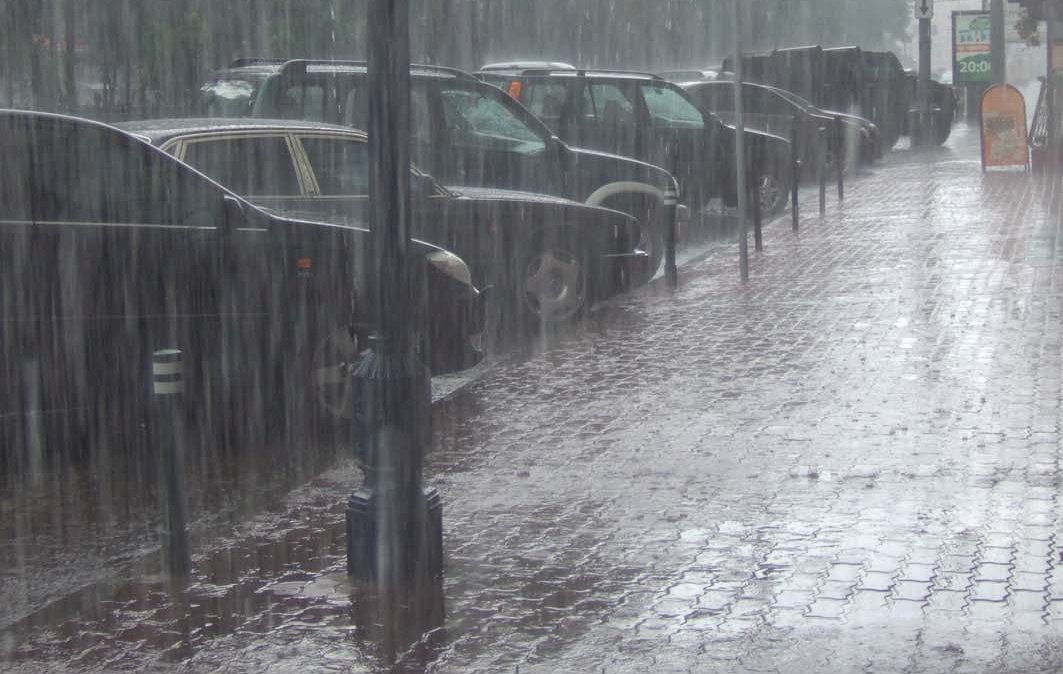 Сегодня дождь и скверно: что натворил ночной ливень в Ижевске